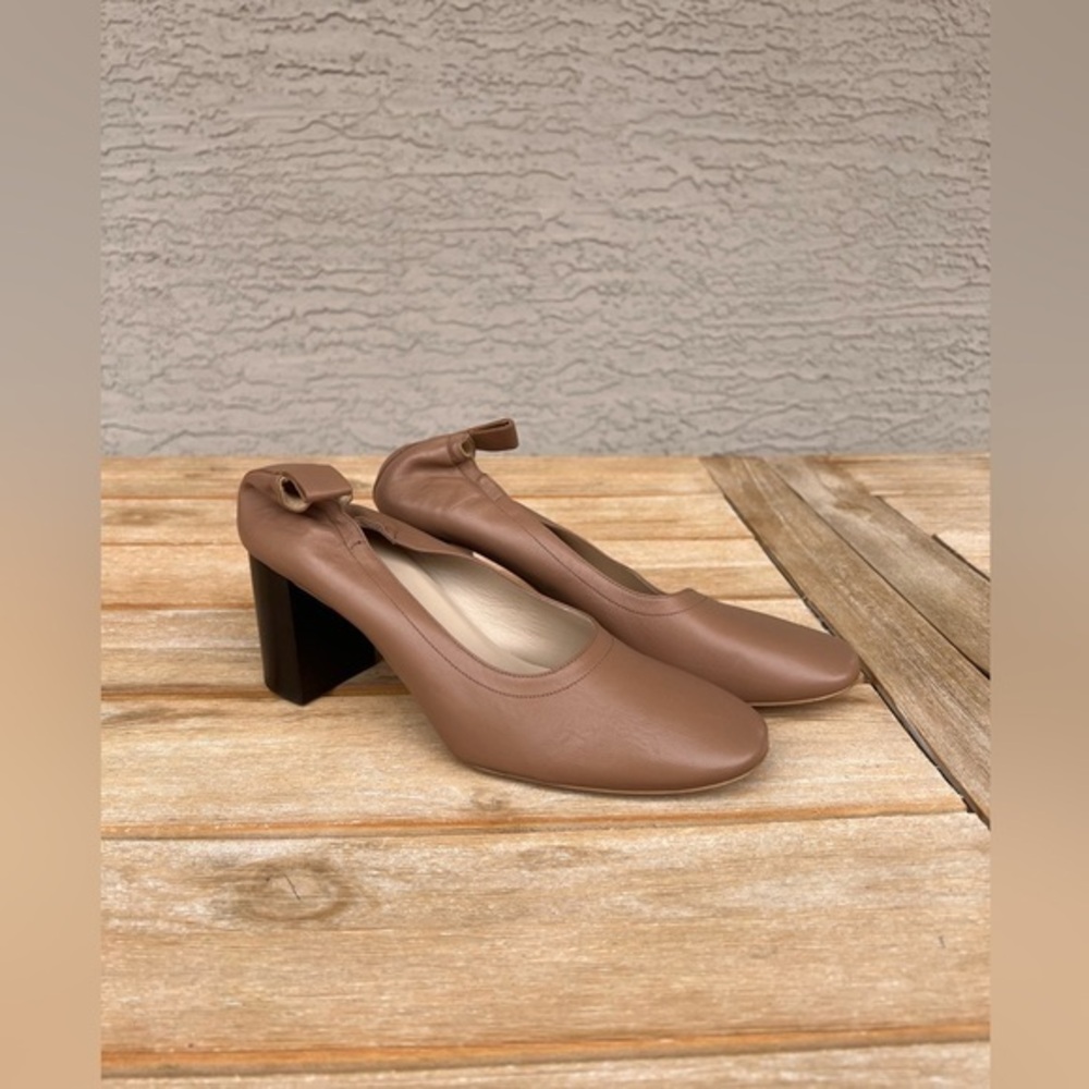 Everlane Heel size 9.5 in tan pecan color